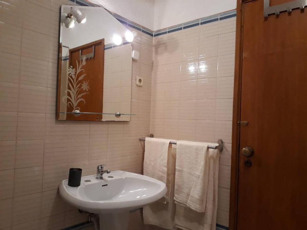 Apartamento T1 Com Piscina, Em Montechoro, Albufeira, Algarveアパートメント エクステリア 写真