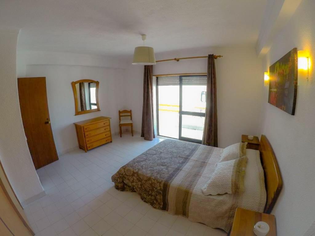 Apartamento T1 Com Piscina, Em Montechoro, Albufeira, Algarveアパートメント エクステリア 写真